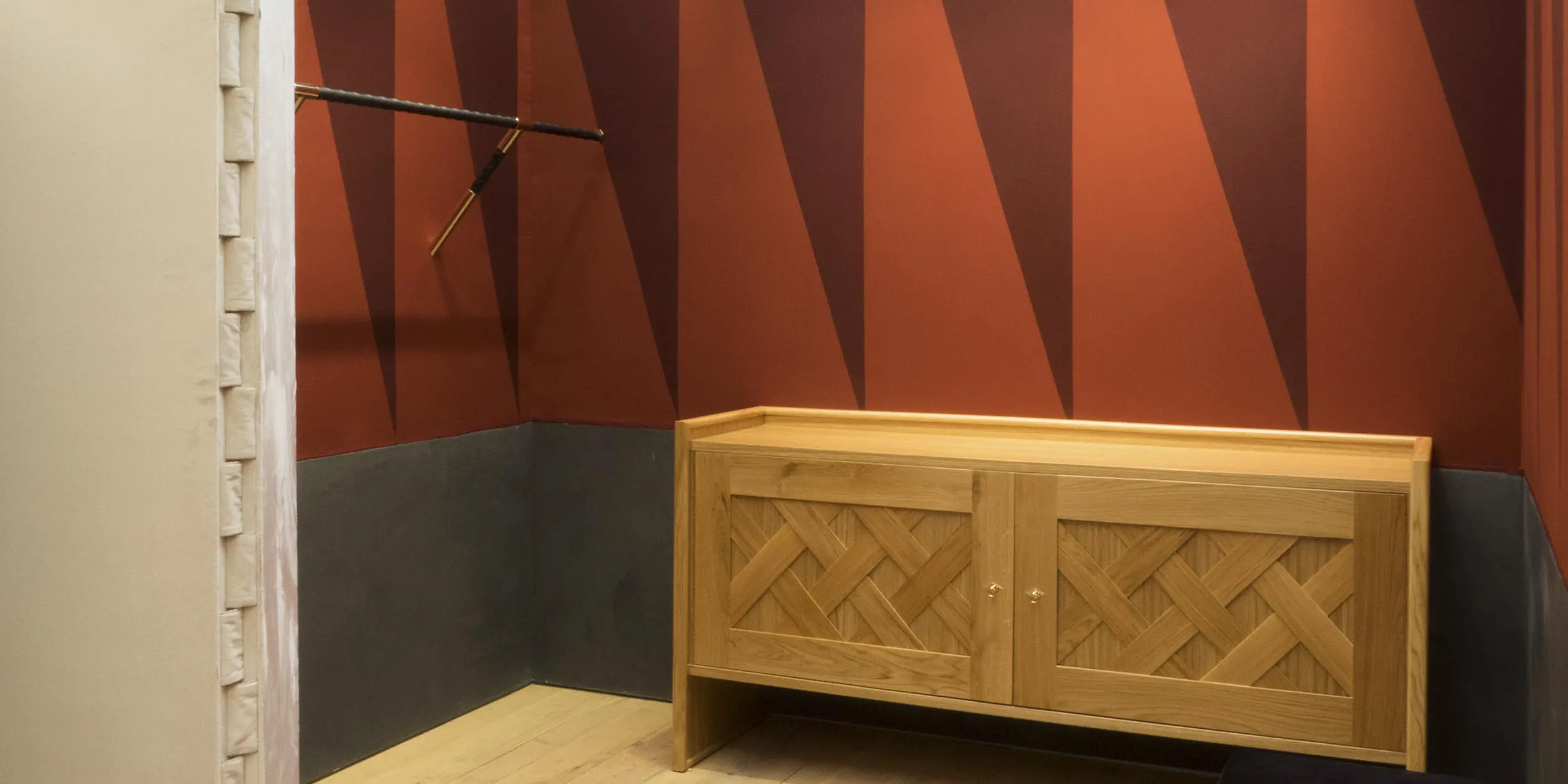 Redemption_0000s_0009_RED_GG_2019-14