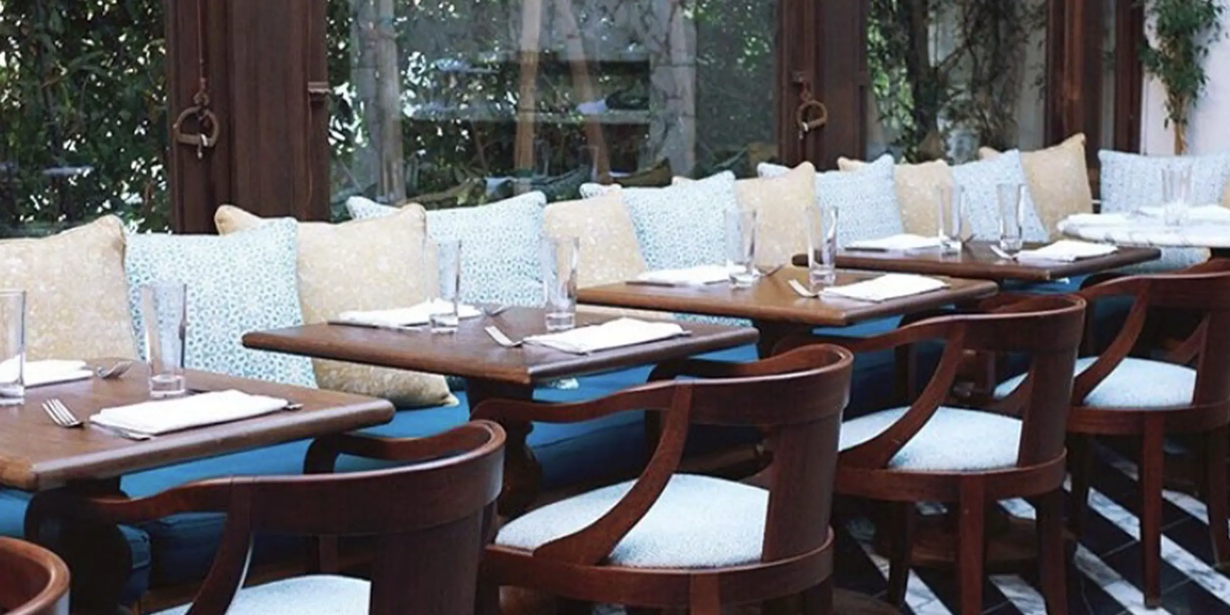 Cecconi-Nalesso_0000s_0007_in loco 2