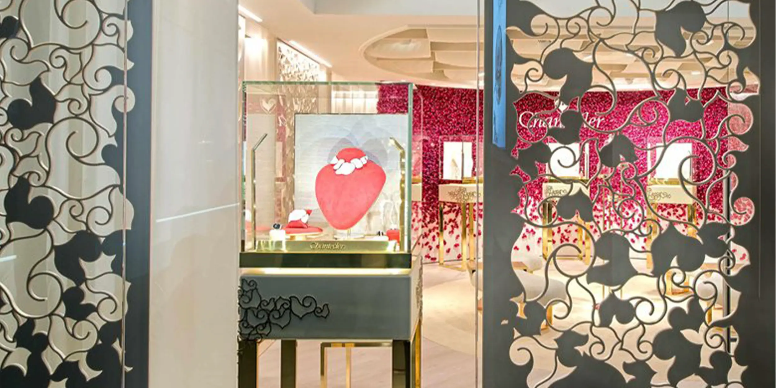 Gioeielleria Chantecler_0000s_0005_b_730_28ea951d-4127-4ea5-9b95-f06866dff6b6