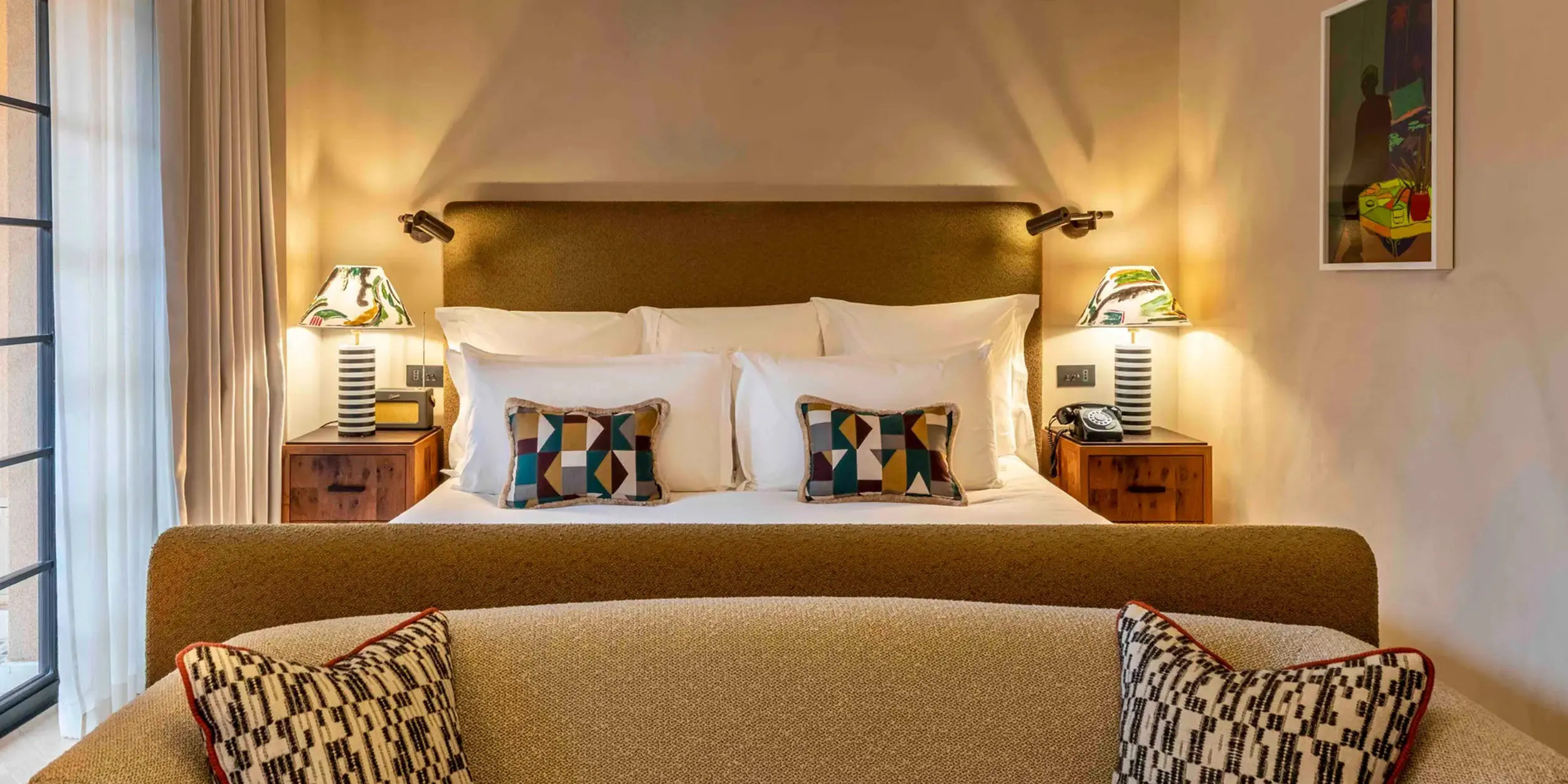 Soho House_0000s_0005_ONE20APARTMENT20ROOM20(3)